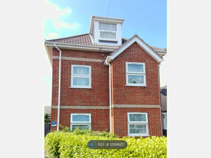 2 Bedroom Terraced House To Rent In Windham Road, Bournemouth BH1
