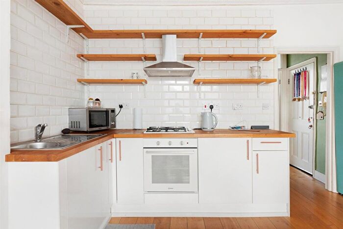 1 Bedroom Flat To Rent In Highlever Road, W10