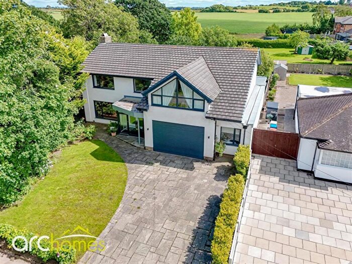 4 Bedroom Detached House For Sale In Oldfield Carr Lane, Poulton-Le-Fylde, FY6