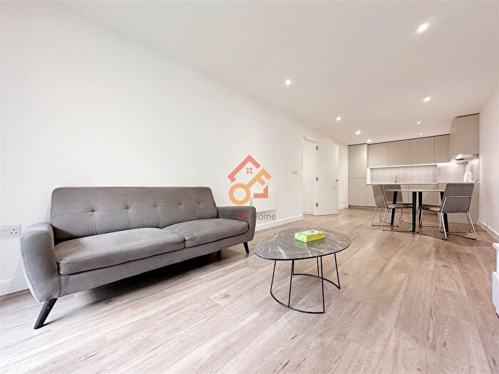 2 Bedroom Flat To Rent In Cornelia House, Caversham Road, London, NW9