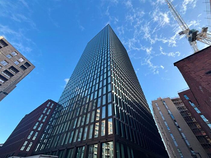 2 Bedroom Apartment To Rent In Port Street, Manchester, M1