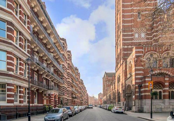 4 Bedroom Flat To Rent In Ambrosden Avenue, Westminster, SW1P