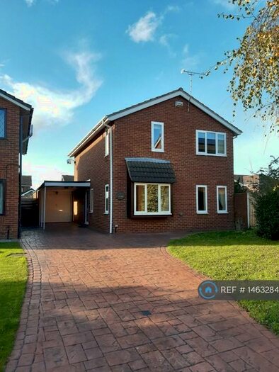4 Bedroom Detached House To Rent In Dane Grove, Mickle Trafford, Chester, CH2