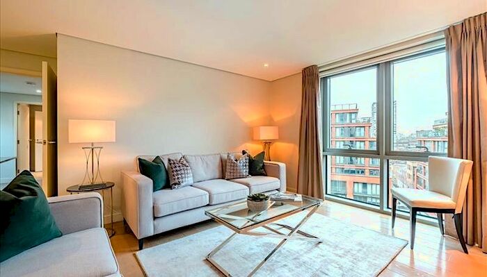 3 Bedroom Flat To Rent In Merchant Square, Paddington, London, W2