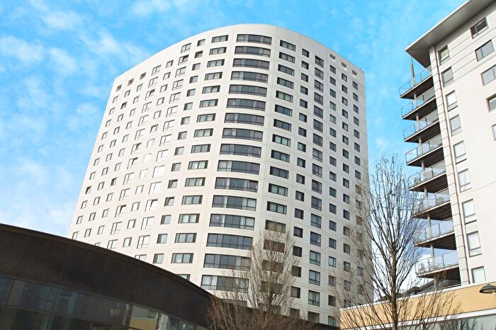 1 Bedroom Flat To Rent In Clarence House, The Boulevard, Leeds, West Yorkshire, LS10