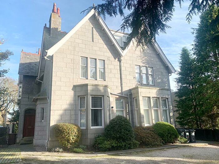 2 Bedroom Flat To Rent In Polmuir Road, Ferryhill, Aberdeen, Flat, AB11