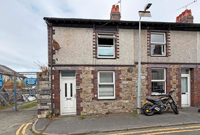 3 Bedroom End Of Terrace House For Sale In Mason Street, Bangor, Gwynedd, LL57