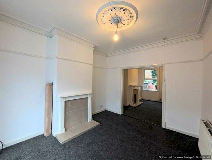 3 Bedroom Terraced House To Rent In Samuel St, CW1