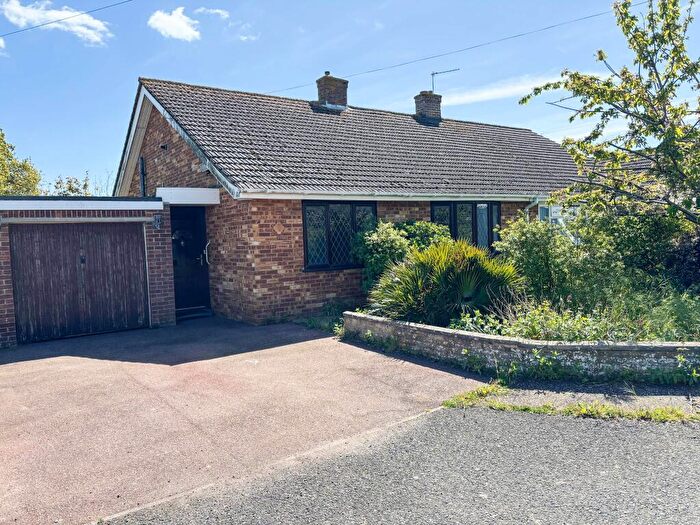2 Bedroom Semi-Detached Bungalow For Sale In Mayfield Close, Bognor Regis, PO21