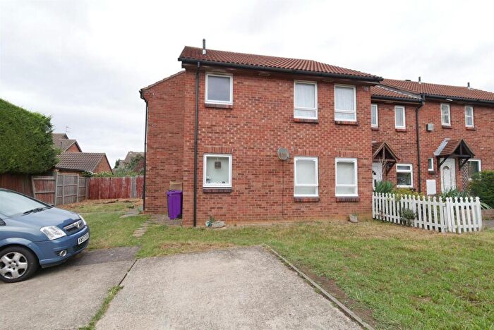 Studio To Rent In Swift Close, Letchworth Garden City, SG6