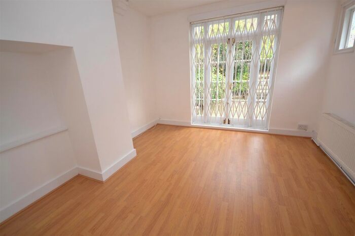 1 Bedroom Flat To Rent In Cecile Park, Crouch End, London, N8