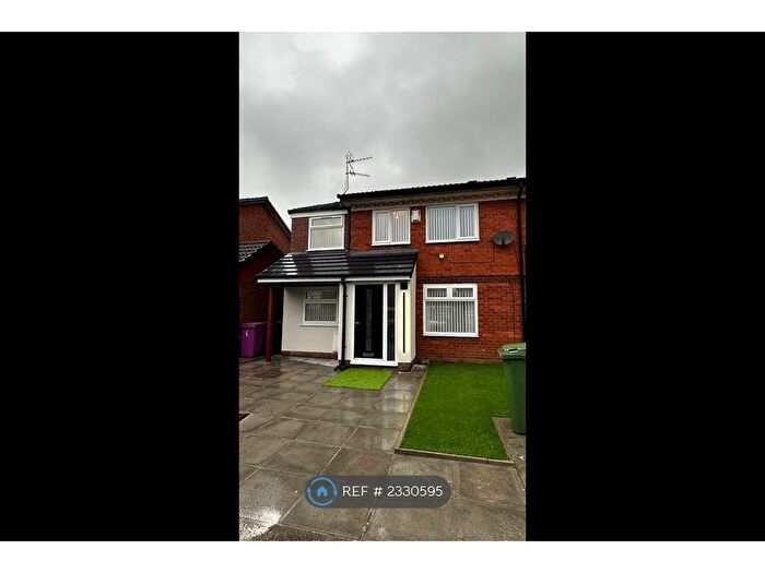 5 Bedroom Semi-Detached House To Rent In Meadowbank Close, West Derby Liverpool, L12