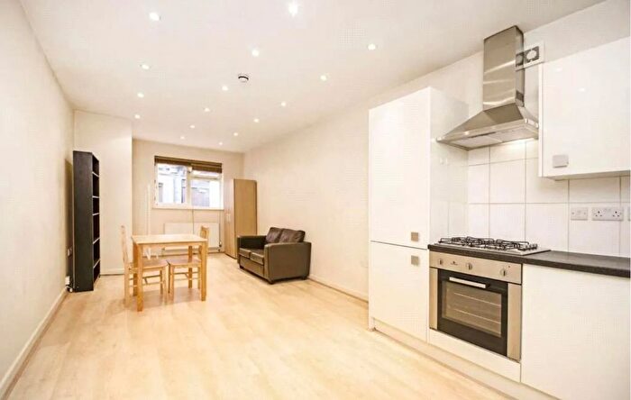 Studio To Rent In Finchley Road, London, NW11