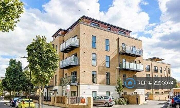 2 Bedroom Flat To Rent In Woodmill Road, London, E5