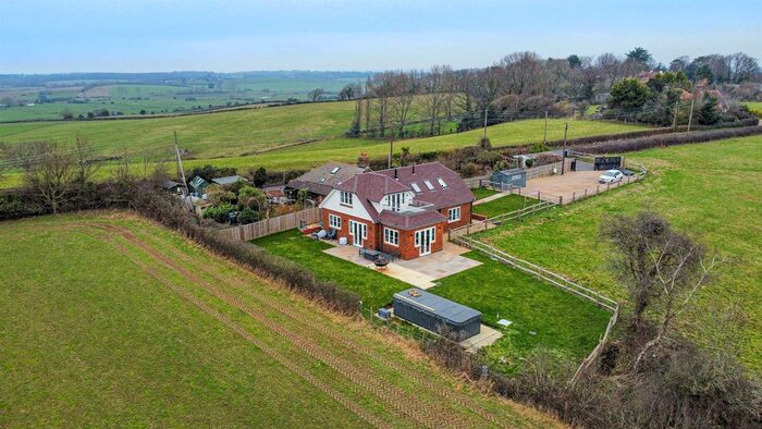 4 Bedroom Detached House For Sale In Top Road, Hooe, Battle, TN33