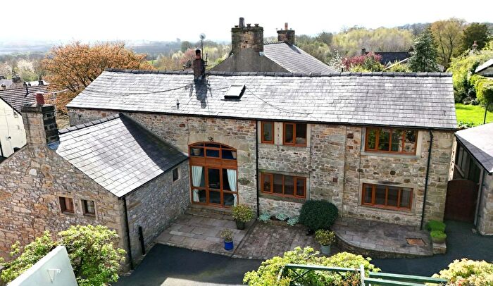 4 Bedroom Property For Sale In Lower Chapel Lane, Grindleton, BB7