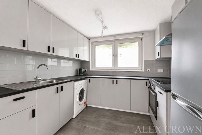 4 Bedroom Flat To Rent In Cumberland Market, Euston, NW1