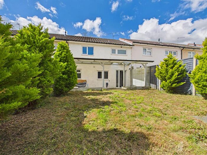 3 Bedroom House For Sale In Ferrier Road, Chells, Stevenage, SG2