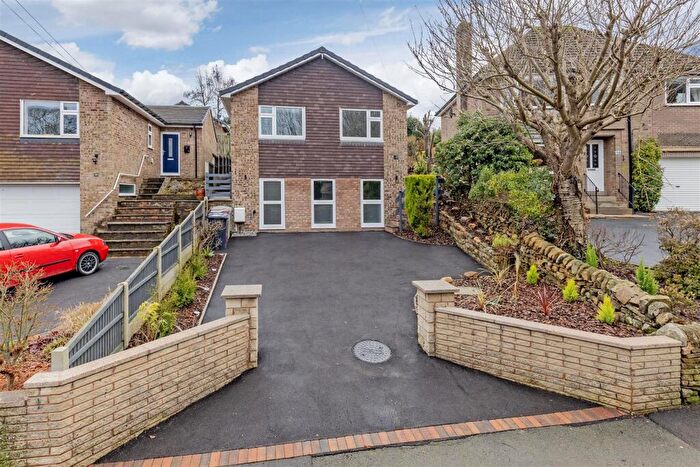 3 Bedroom Detached House For Sale In Loads Road, Holymoorside, Chesterfield, S42