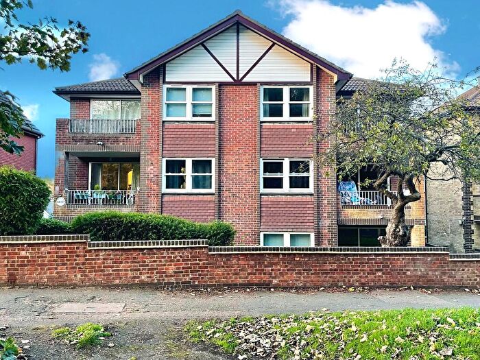 1 Bedroom Apartment To Rent In Elm Road, Redhill, RH1