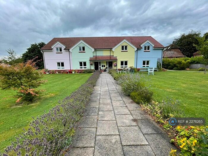 3 Bedroom Flat To Rent In Moor Green Lane, Birmingham, B13