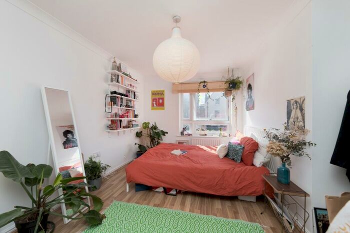 2 Bedroom Apartment To Rent In Essex Road, London, N1