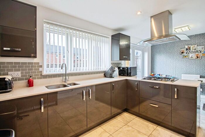 4 Bedroom Detached House For Sale In Maggie Barker Avenue, Crossgates, Leeds, LS15