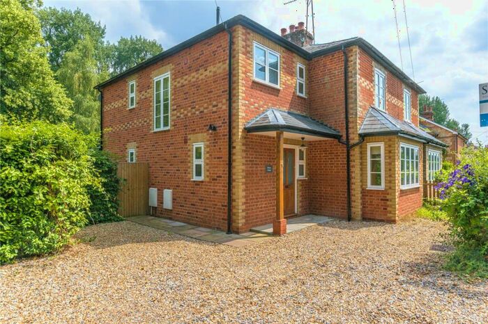 3 Bedroom Semi-Detached House To Rent In Pankridge Street, Crondall, Farnham, Hampshire, GU10