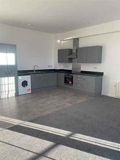 3 Bedroom Town House To Rent In School Street, Church Gresley, Swadlincote, DE11