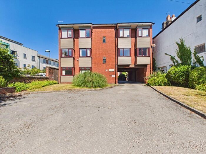 2 Bedroom Flat For Sale In Aughton Street, Ormskirk, L39