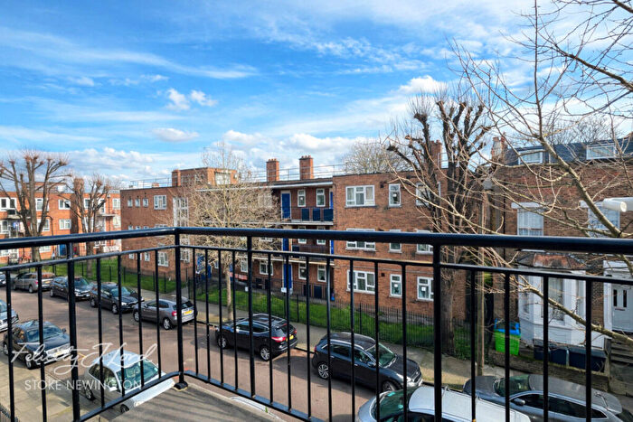 1 Bedroom Apartment To Rent In Narford Road, London, E5