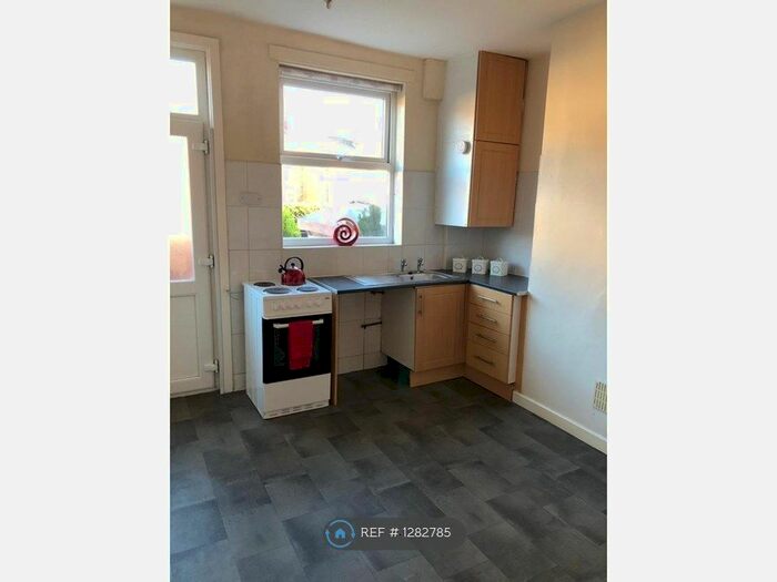 2 Bedroom Terraced House To Rent In Annie Street, Wakefield WF1