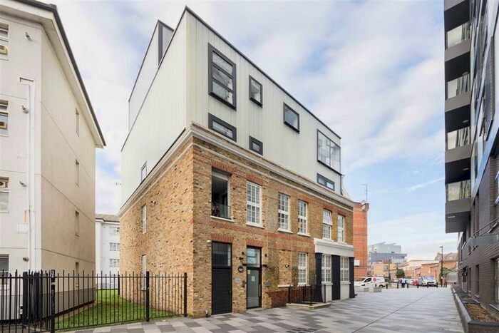 1 Bedroom Flat To Rent In Esker Place, London, E2