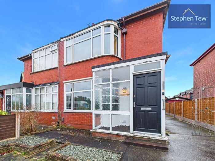 3 Bedroom Semi Detached House To Rent In Highfield Road, Blackpool, FY4