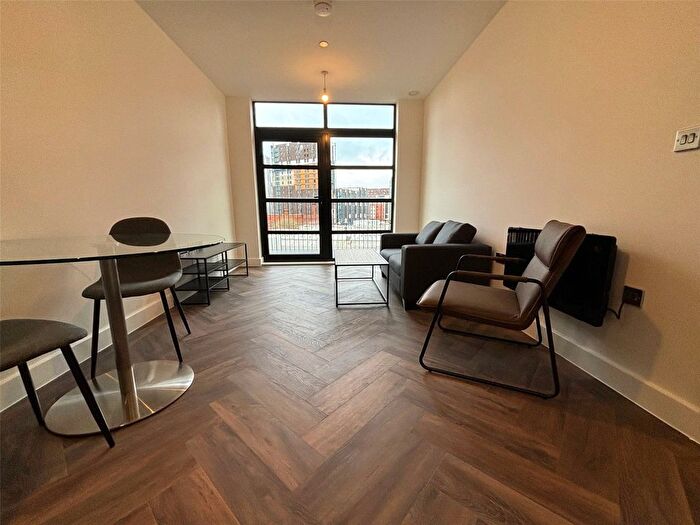 1 Bedroom Flat To Rent In Gunsmith House, Price Street, Birmingham, B4