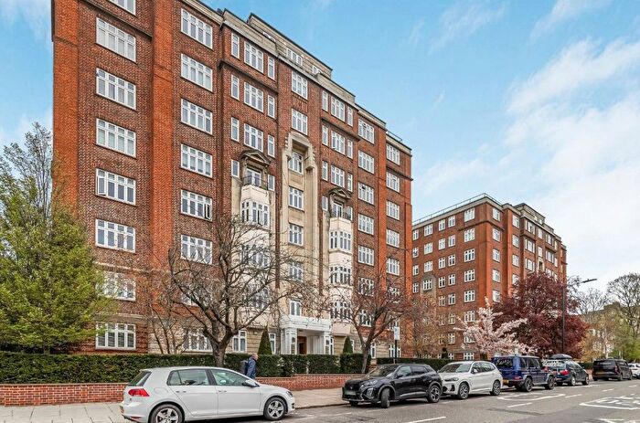 Studio To Rent In Hall Road, London, NW8