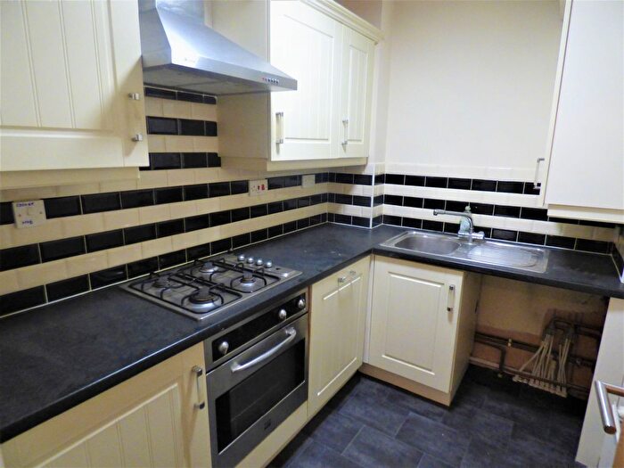 2 Bedroom Flat To Rent In Edgar House, Bawtry Road, Doncaster, DN4