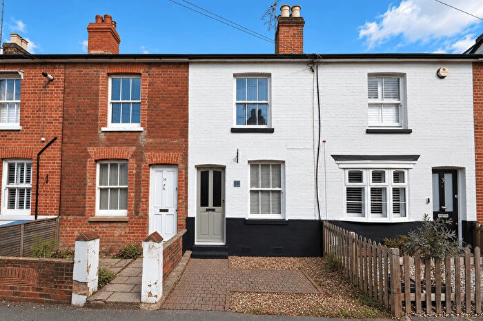 2 Bedroom Terraced House To Rent In Waverley Road, Weybridge, KT13