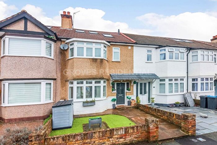 4 Bedroom Terraced House For Sale In Phyllis Avenue, Motspur Park, KT3