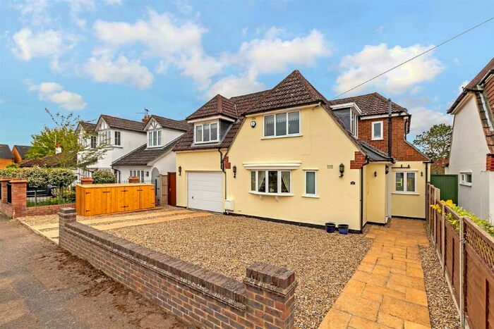 4 Bedroom Detached House To Rent In High Ash Road, Wheathampstead, AL4