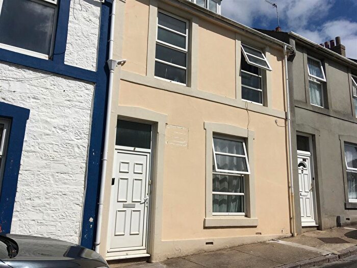 Studio To Rent In Alexandra Road, Torquay, TQ1