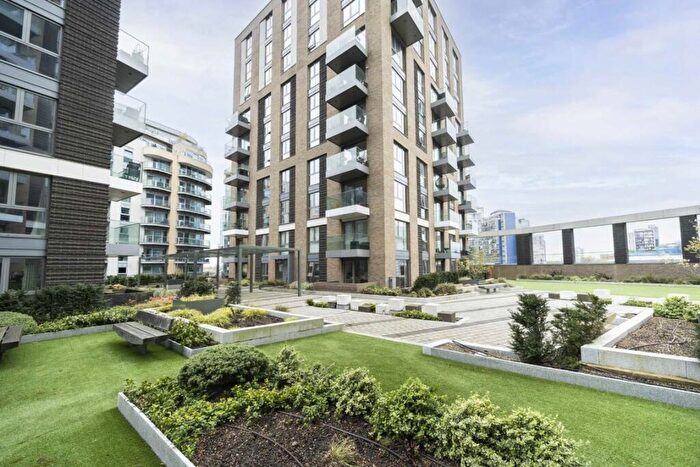 1 Bedroom Flat For Sale In Bridges Court Road, Battersea, SW11