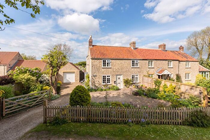 3 Bedroom Semi-Detached House For Sale In The Quarry, Hovingham, York, YO62