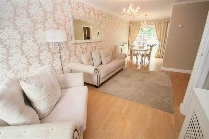 1 Bedroom Flat To Rent In Bawtry Road, London, N20