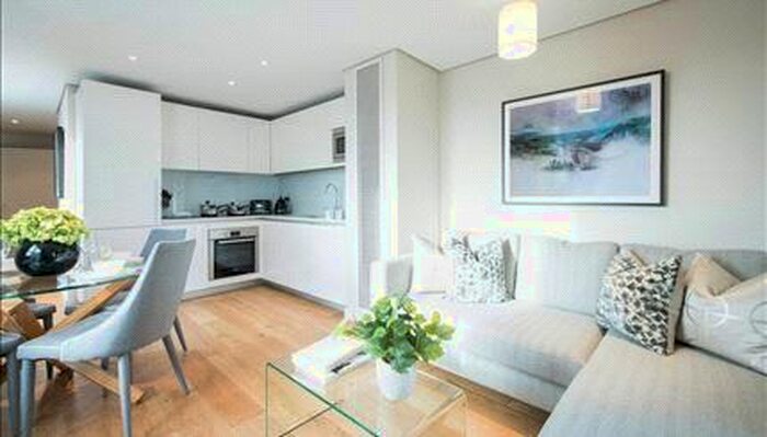 3 Bedroom Flat To Rent In B Merchant Square East, Paddington, W2