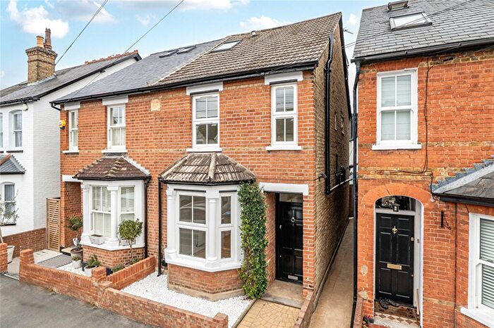 4 Bedroom Semi-Detached House For Sale In Dorchester Road, Weybridge, KT13