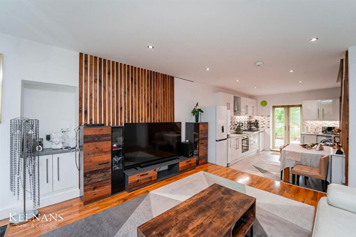 3 Bedroom Property For Sale In Newchurch Road, Bacup, OL13