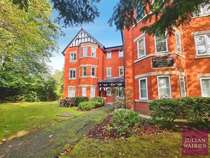 2 Bedroom Flat To Rent In St James Lodge, The Crescent, Davenport, Stockport, SK3
