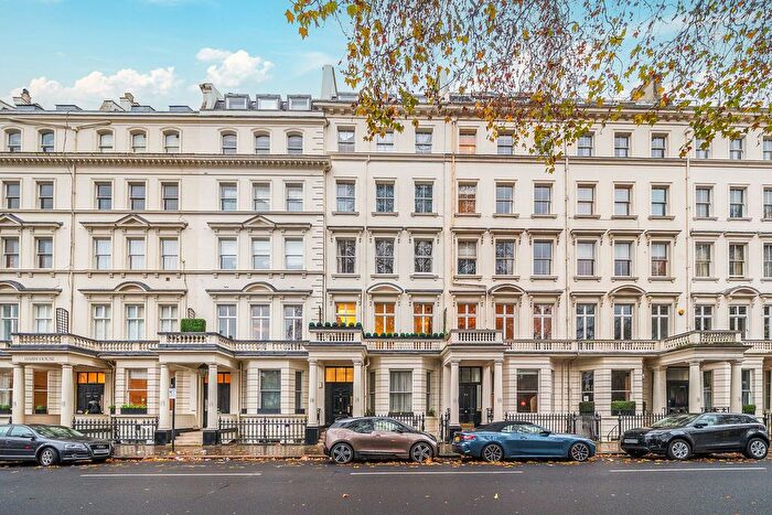 3 Bedroom Flat To Rent In Stanhope Gardens, London, SW7