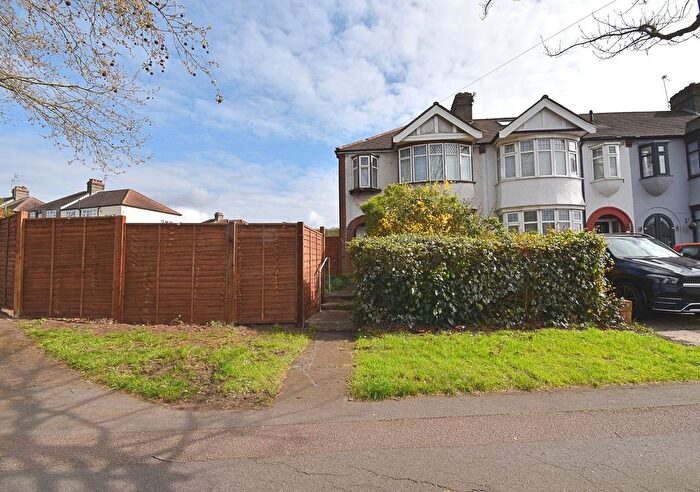 3 Bedroom End Terrace House For Sale In Hale End Road, Woodford Green, Essex., IG8